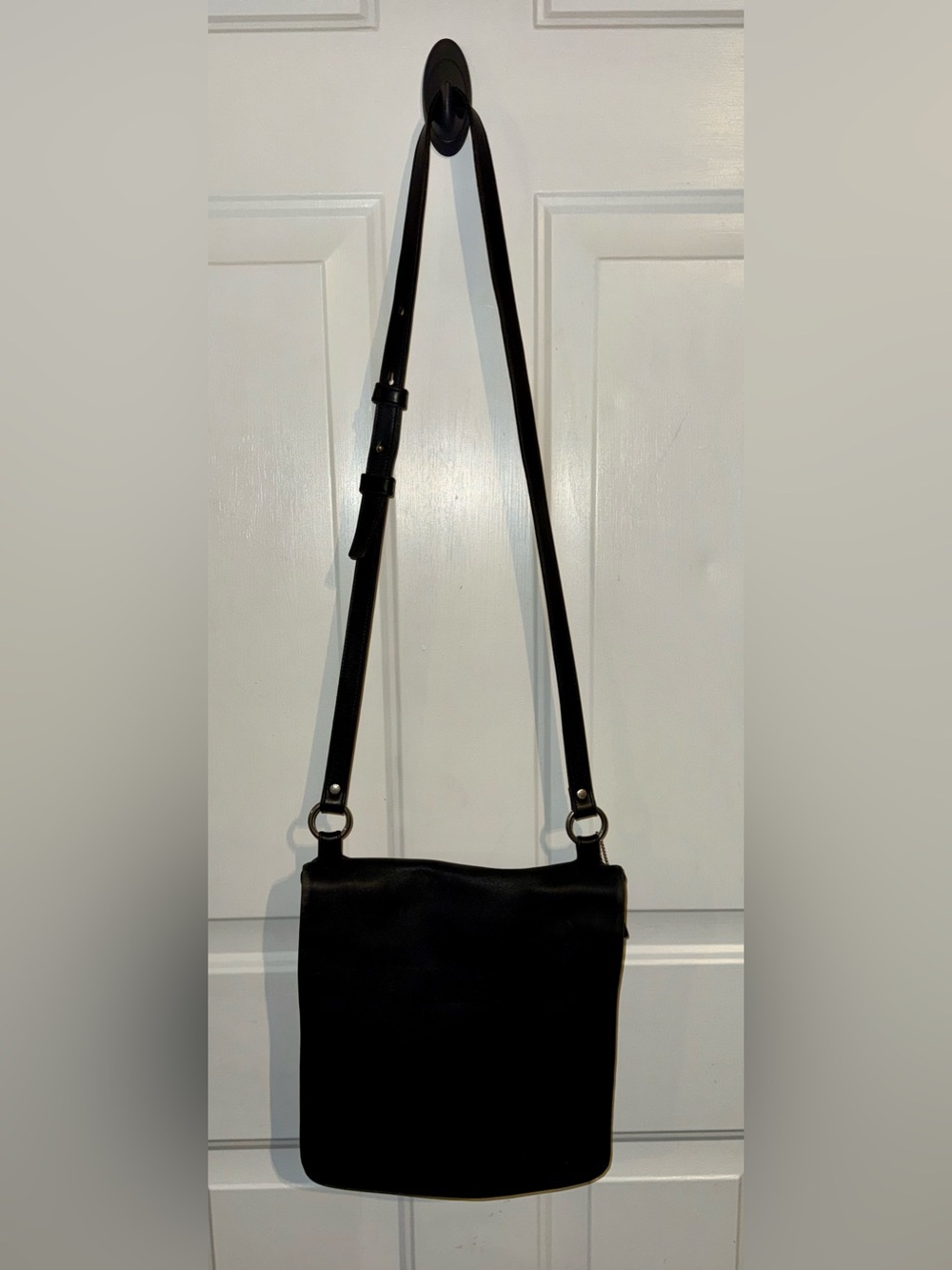 Vintage Coach Legacy Chelsea Hippie Flap Messenger Bag ( Style#9458)